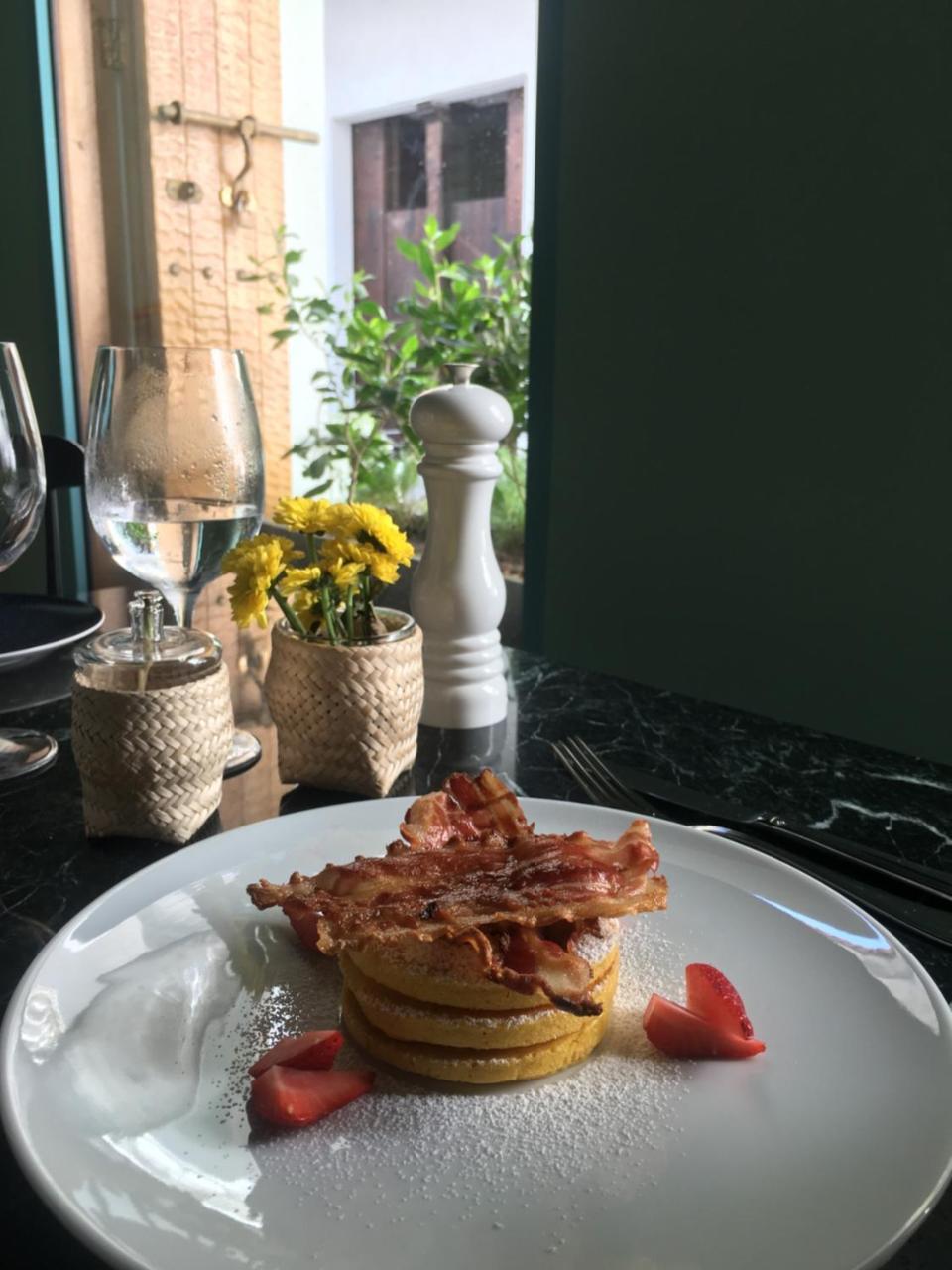 Hotel Boutique Casona Del Colegio Cartagena Exteriér fotografie A bacon and egg pie